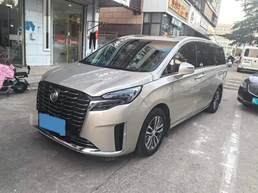 2022 BUICK GL8 view 1