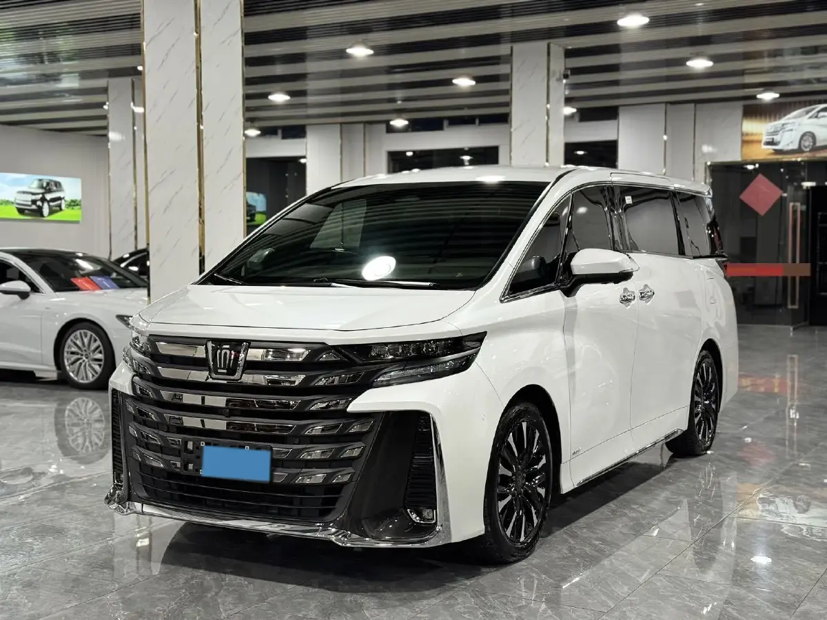 2024 Toyota Vellfire 2.5L 190HP L4 E-CVT Hybrid