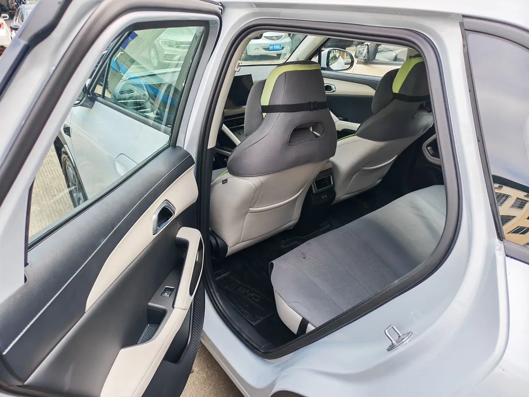 2025 BYD YUANUP thumbnail 4