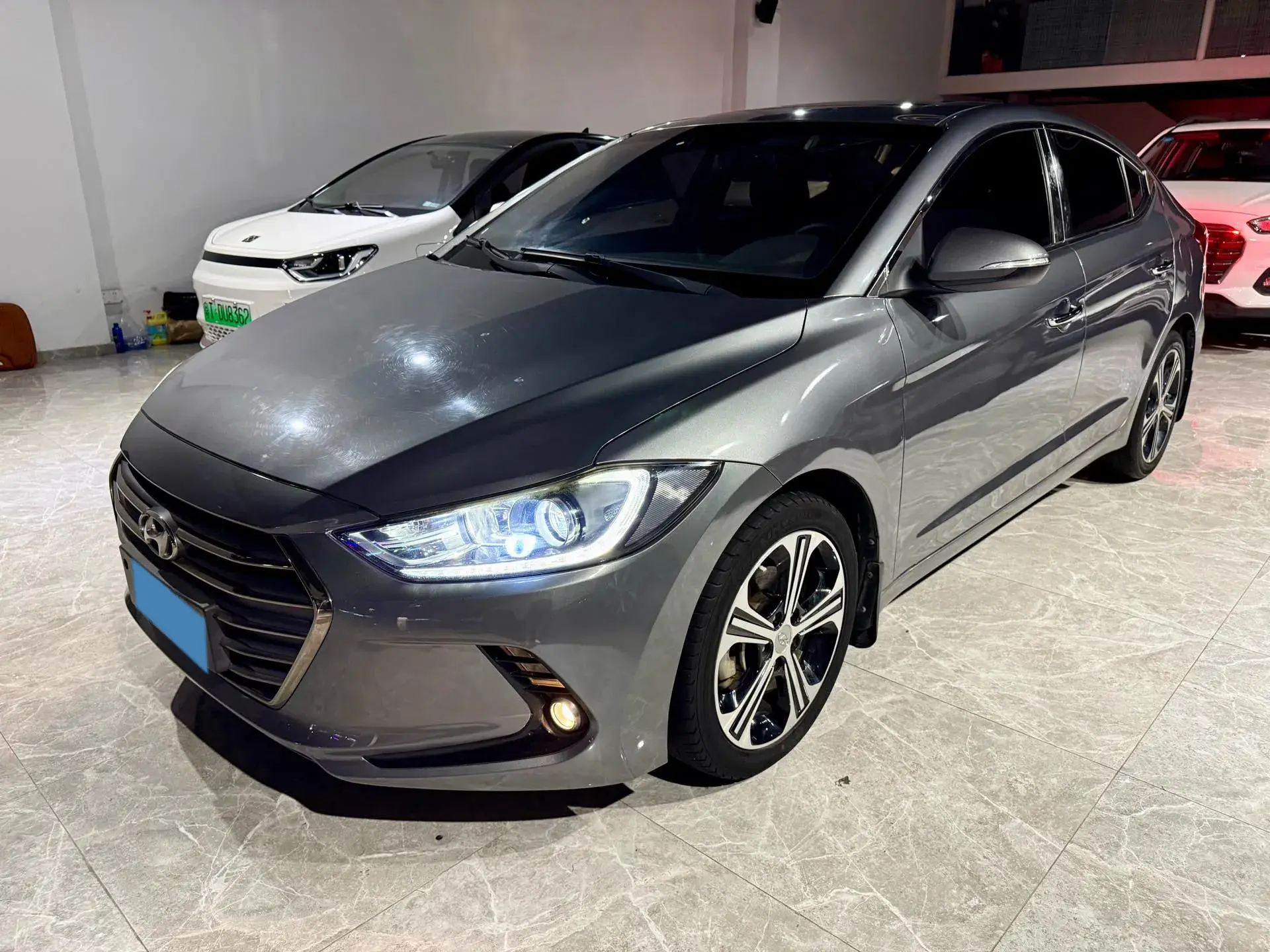 2018 HYUNDAI ELANTRA view 1
