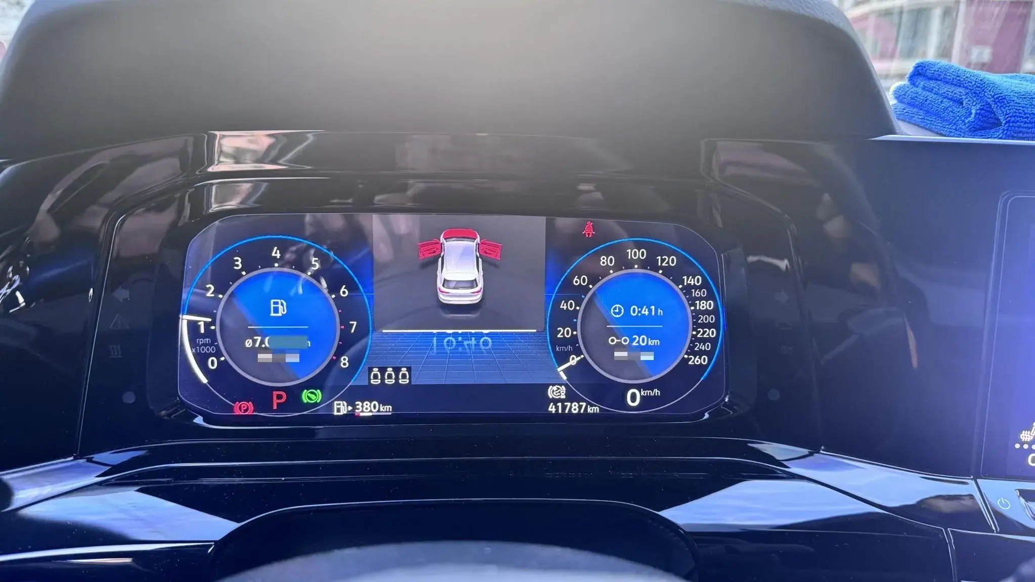 2021 VOLKSWAGEN GOLF thumbnail 4