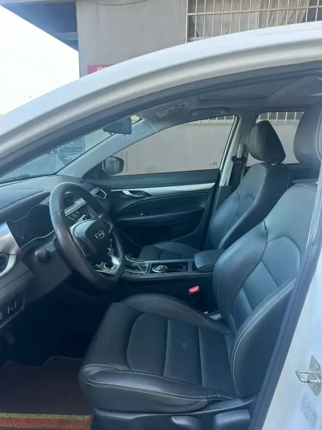 2020 GEELY EMGRAND thumbnail 4