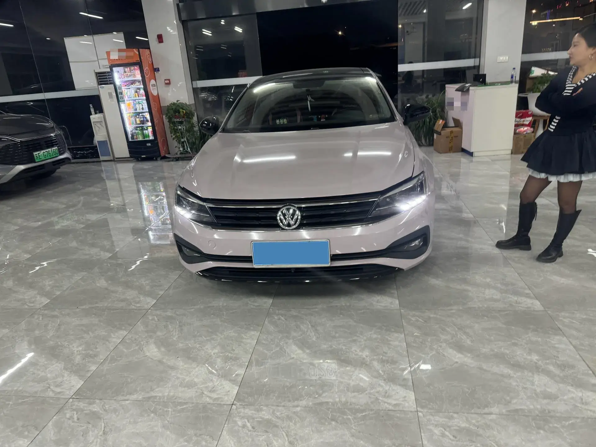 2019 VOLKSWAGEN LAMANDO thumbnail 2