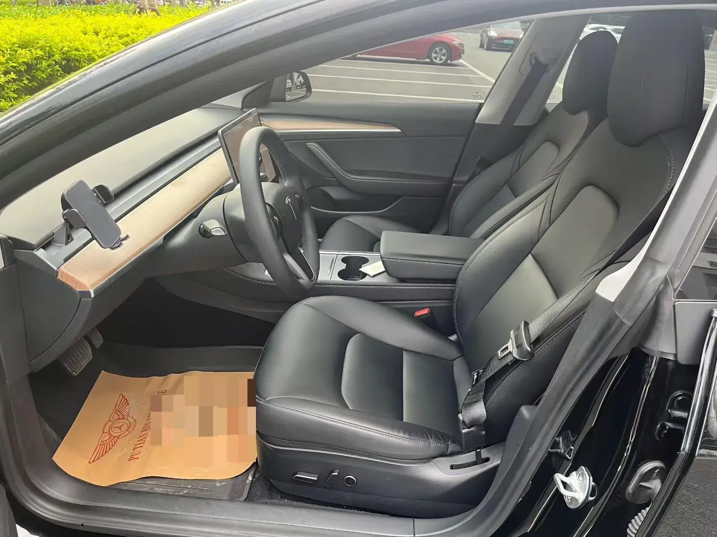 2023 TESLA MODEL thumbnail 4