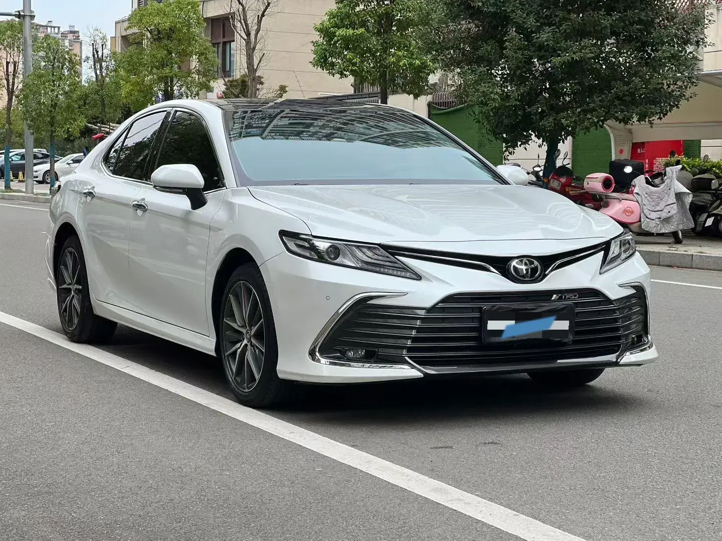 2021 TOYOTA CAMRY thumbnail 2