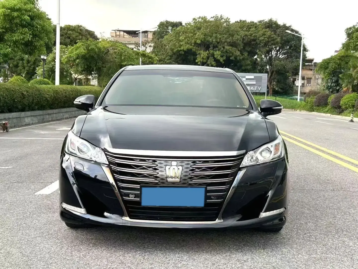 2018 TOYOTA CROWN thumbnail 2