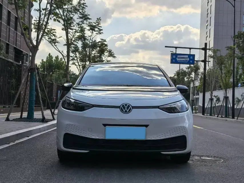 2025 VOLKSWAGEN ID.3 thumbnail 2