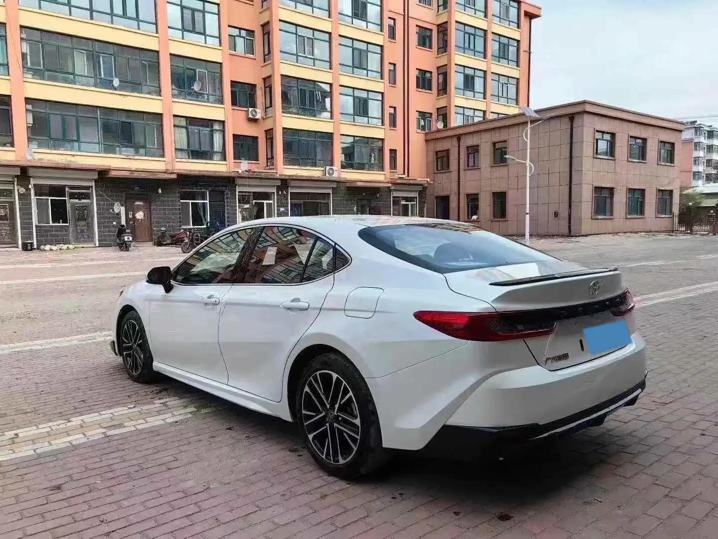 2023 TOYOTA CAMRY thumbnail 4