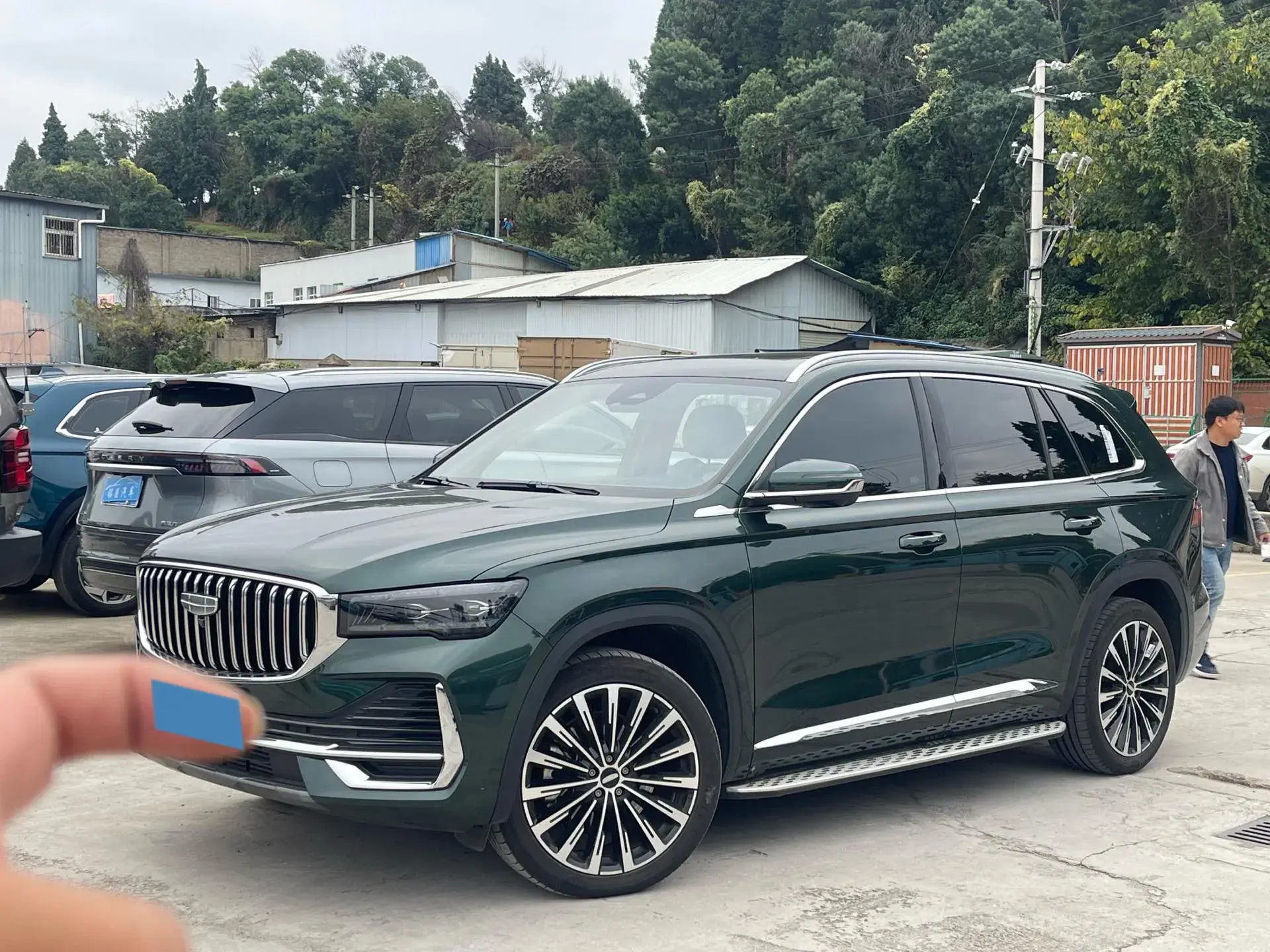 2025 GEELY MONJARO view 1