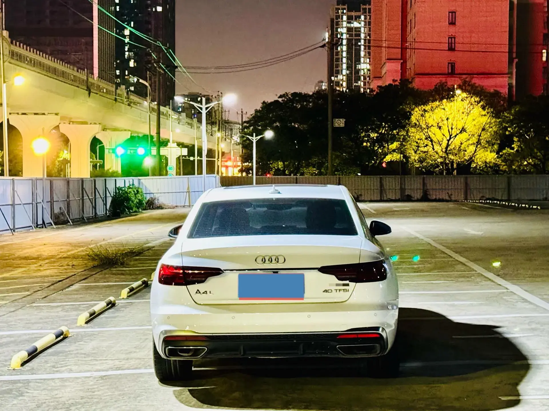 2020 AUDI A4L thumbnail 4