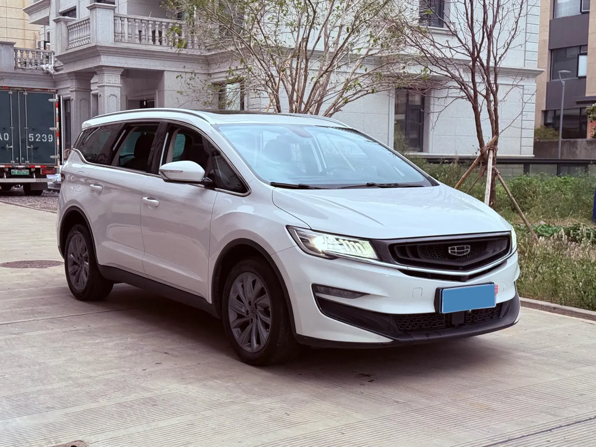 2021 GEELY JIAJI thumbnail 3