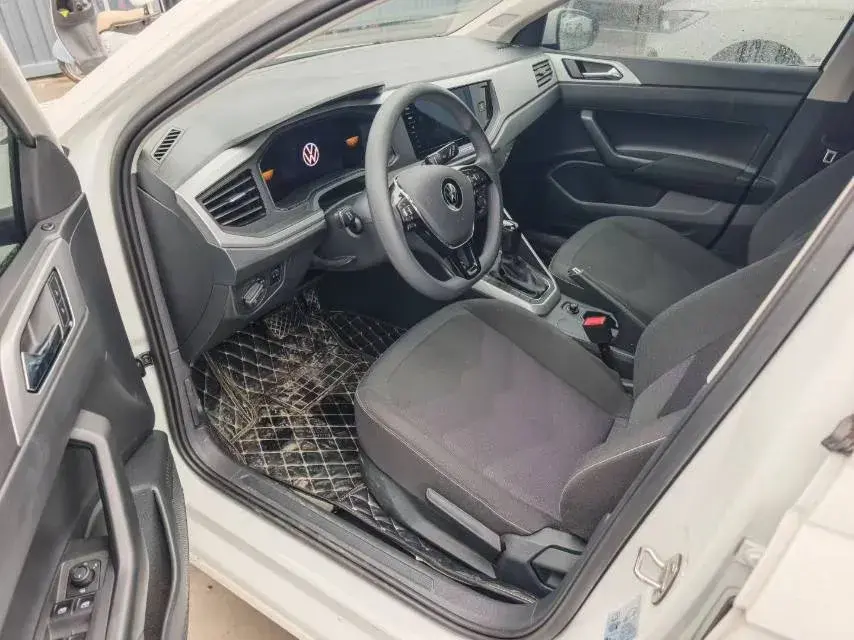 2019 VOLKSWAGEN POLO thumbnail 2