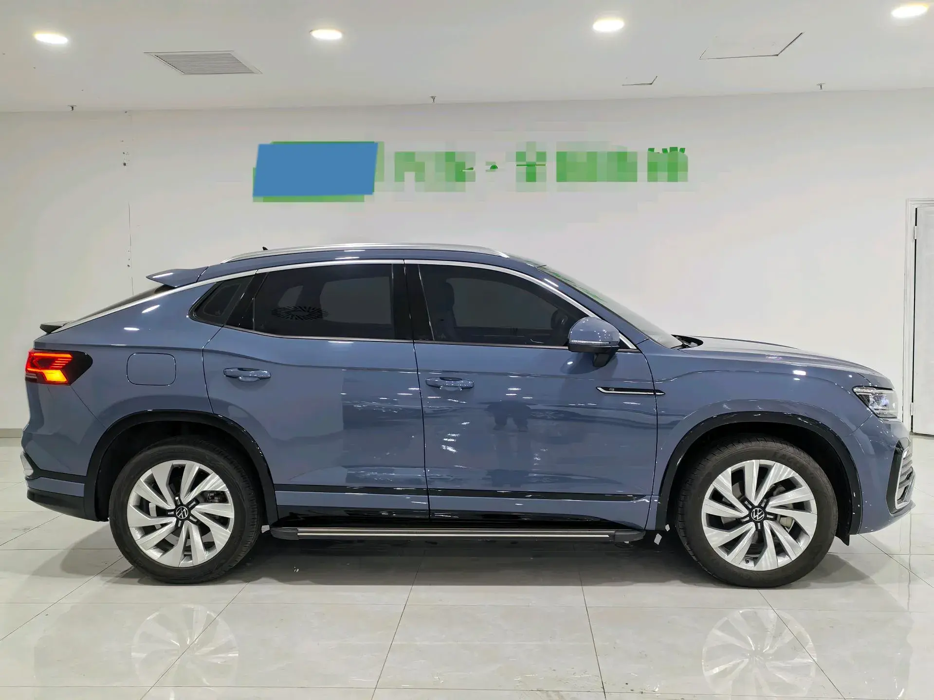 2020 VOLKSWAGEN TAYRON thumbnail 2