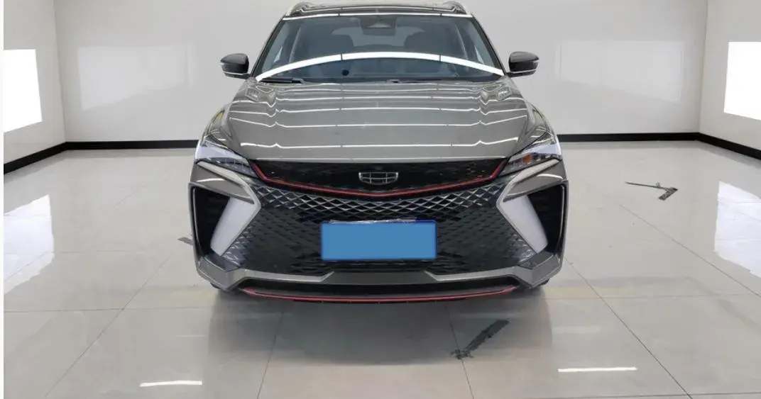 2022 GEELY COOLRAY thumbnail 3