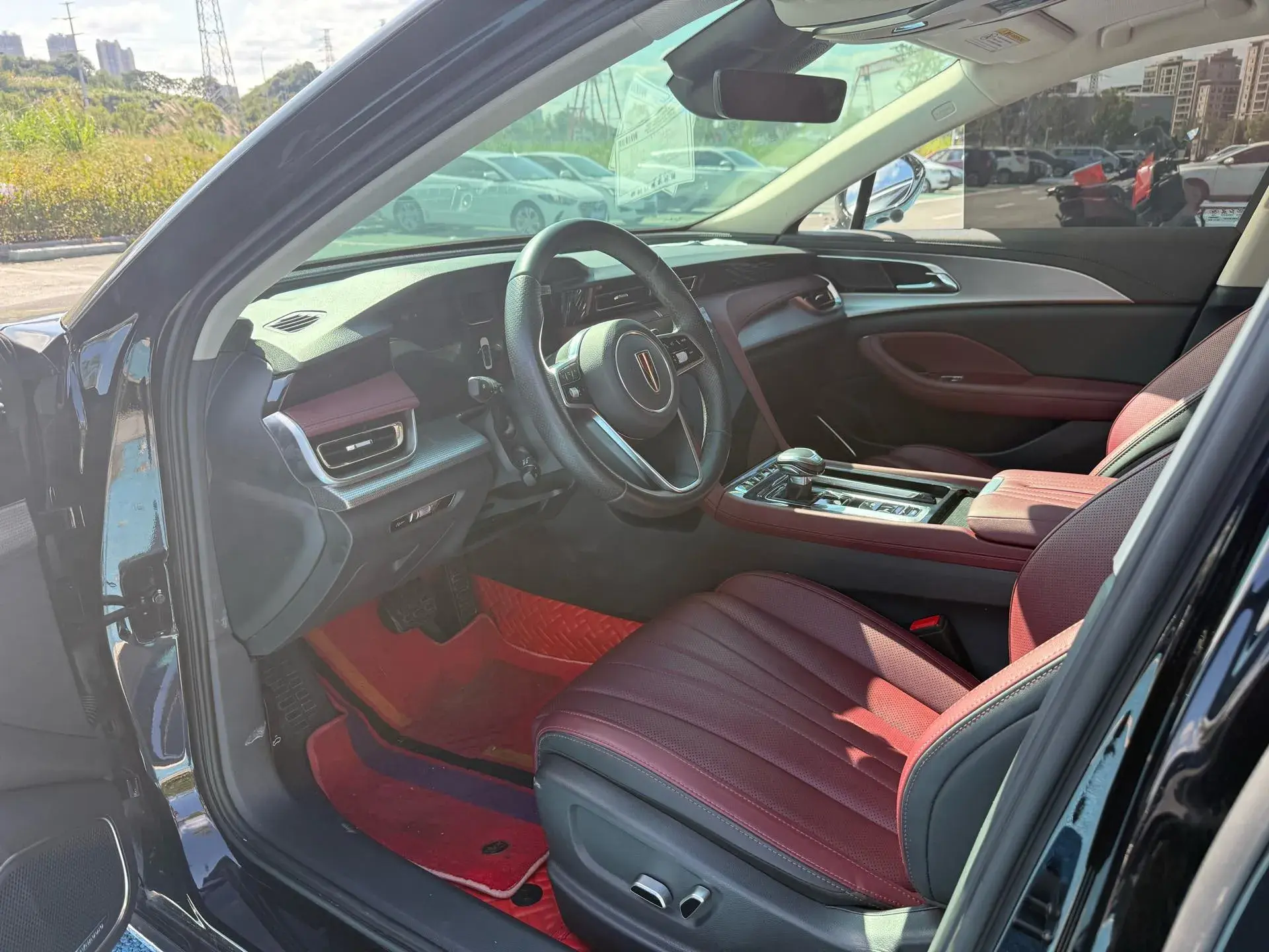 2023 HONGQI H5 thumbnail 4