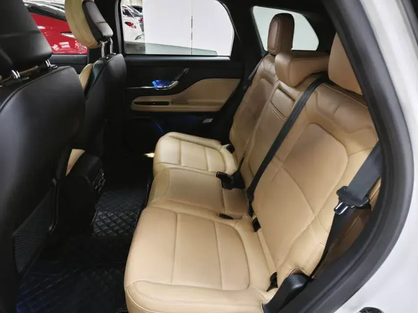 2022 LINCOLN CORSAIR thumbnail 3