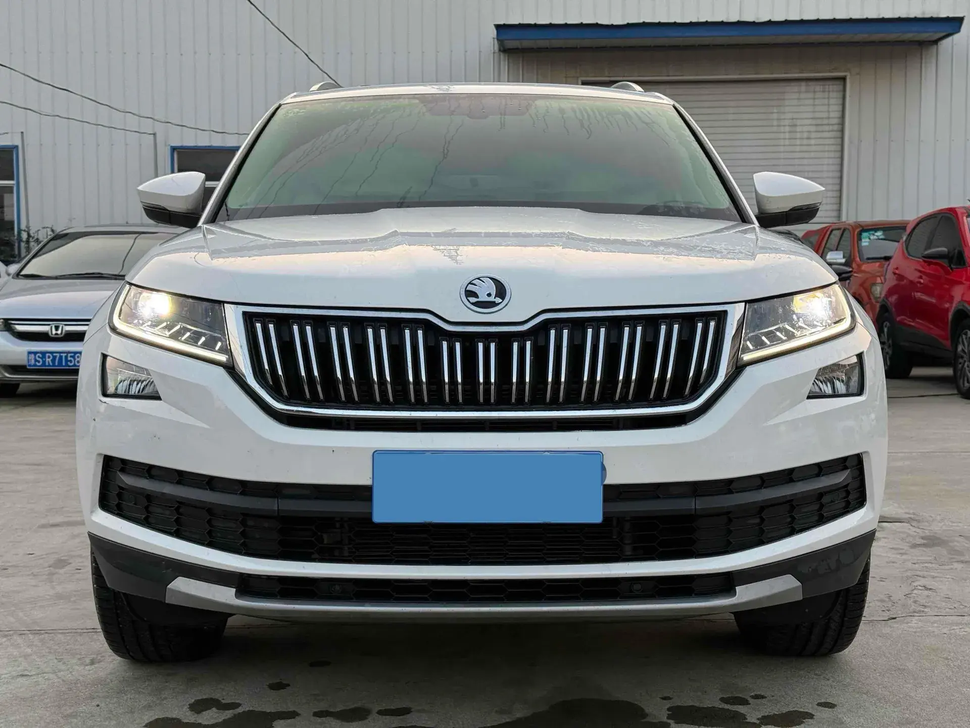 2018 SKODA KODIAK thumbnail 2