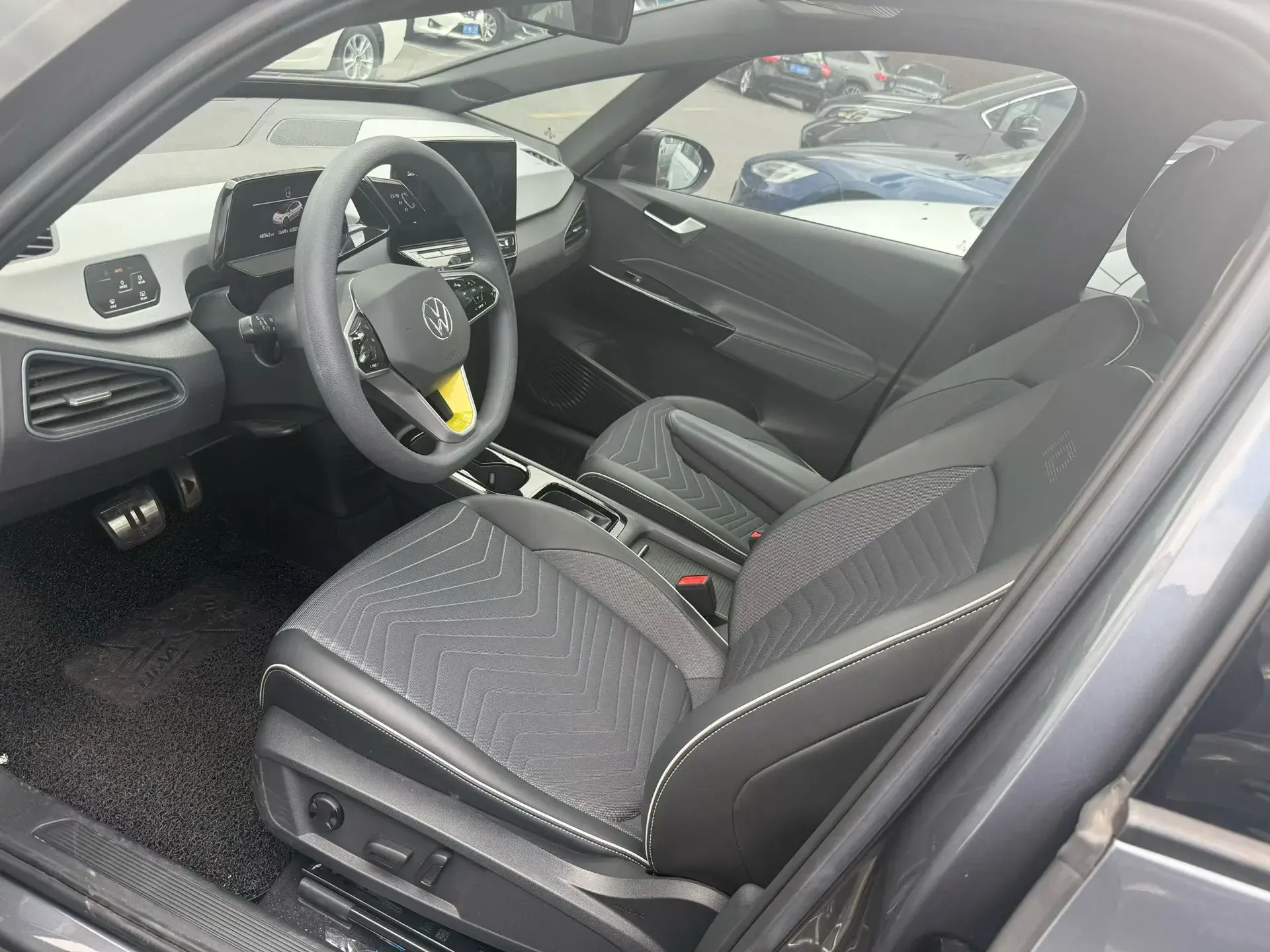 2023 VOLKSWAGEN ID.3 thumbnail 2