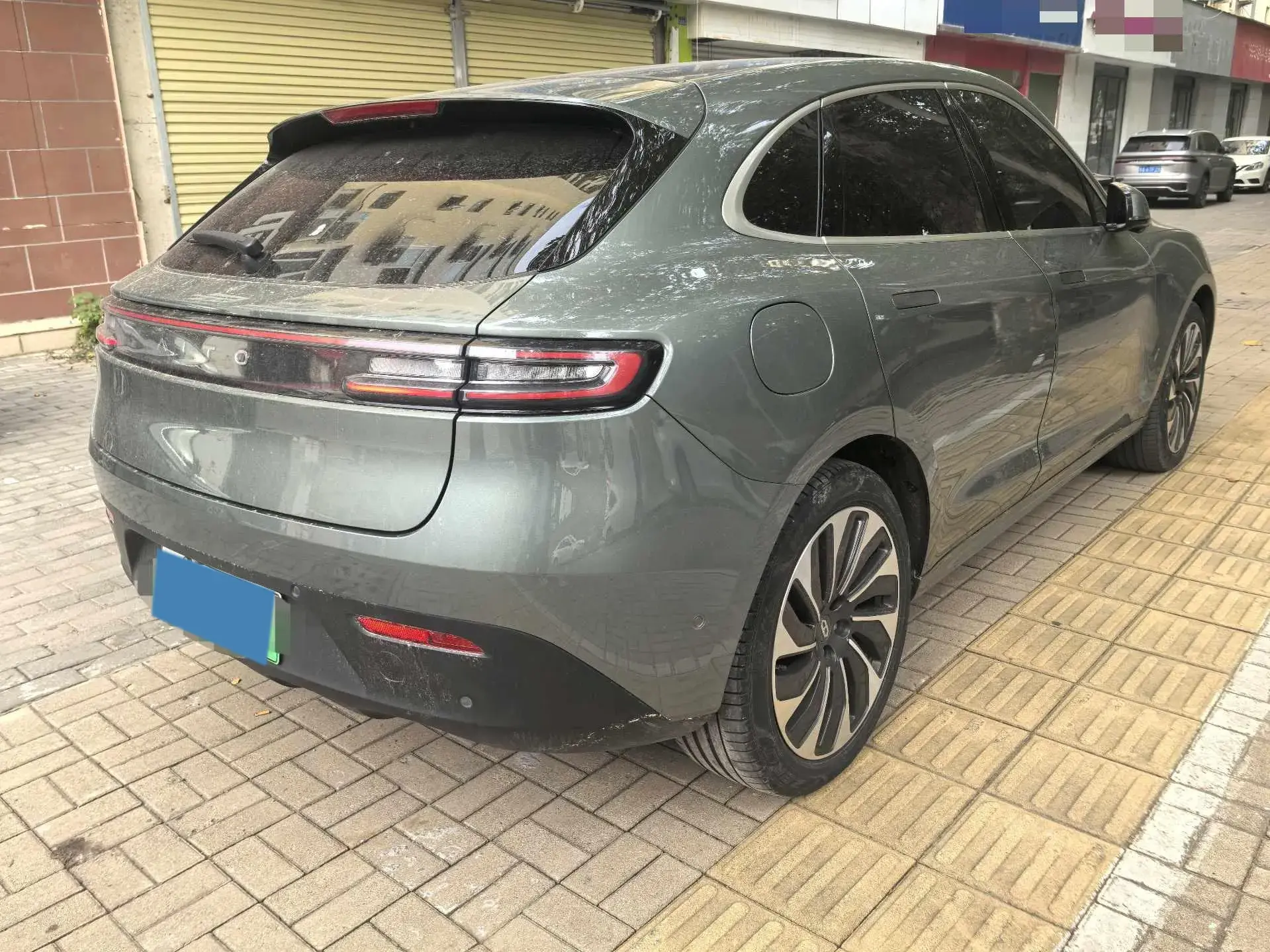 2022 AITO AITO thumbnail 2