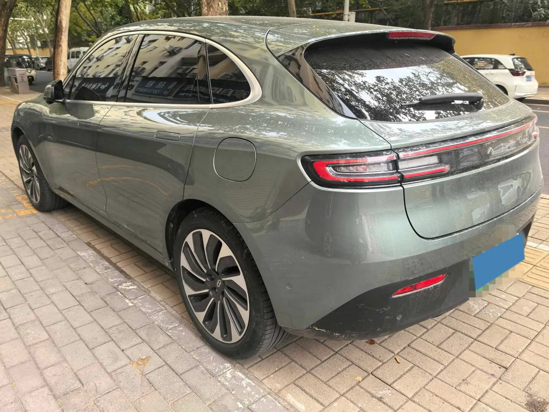 2022 AITO AITO thumbnail 3