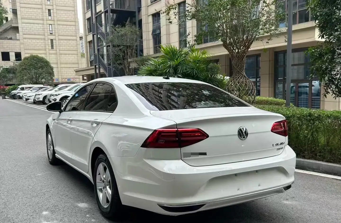 2021 VOLKSWAGEN LAMANDO thumbnail 2