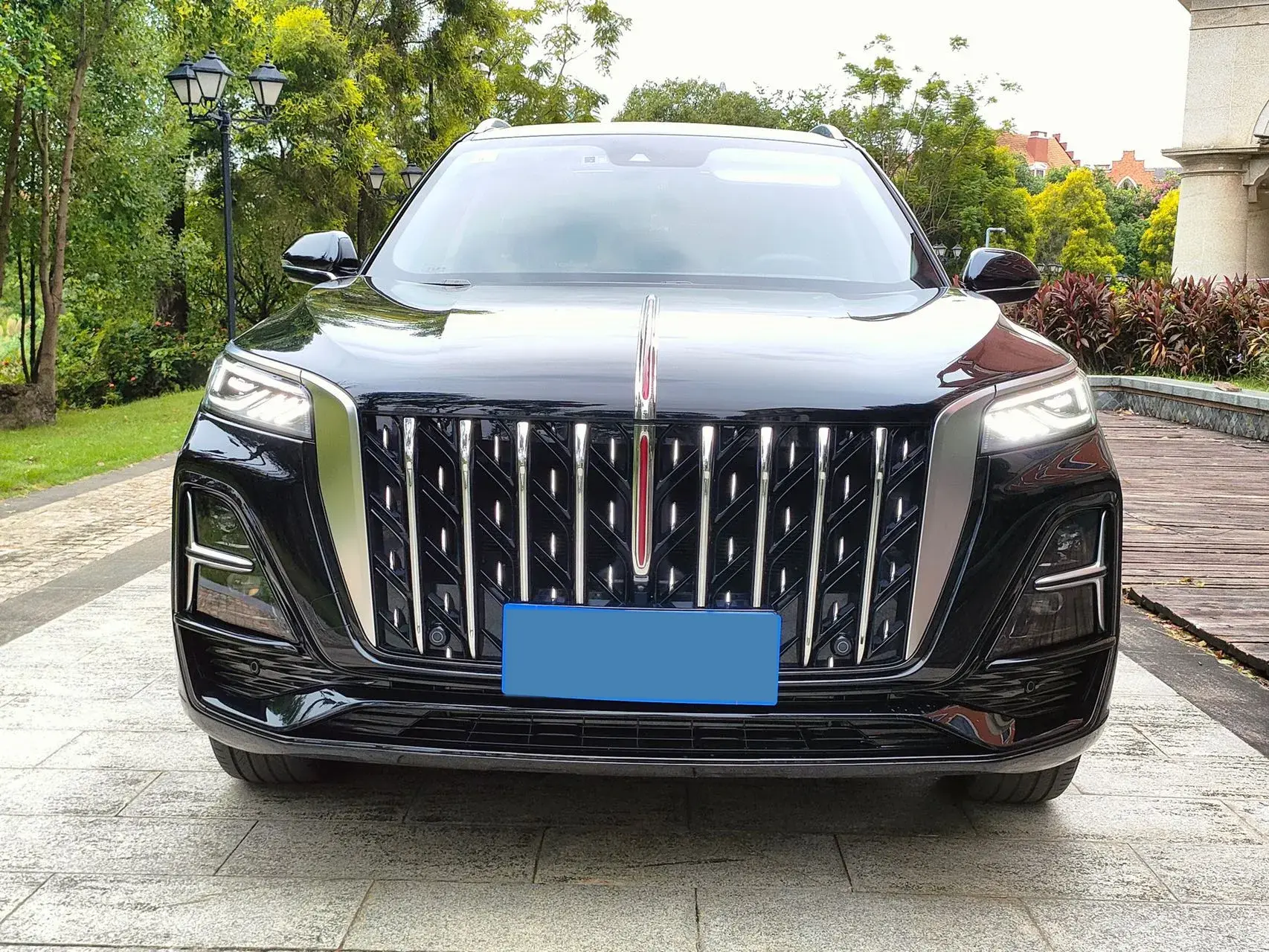 2023 HONGQI HS5 thumbnail 2