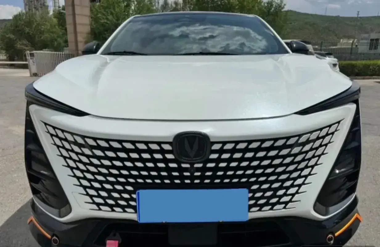 2022 CHANGAN UNI-T thumbnail 2