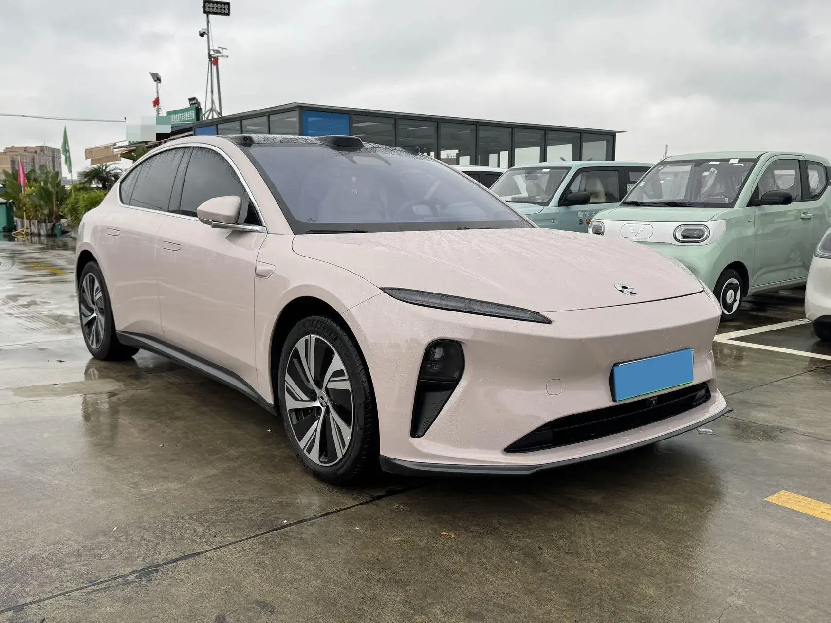 2024 NIO ET5 thumbnail 3