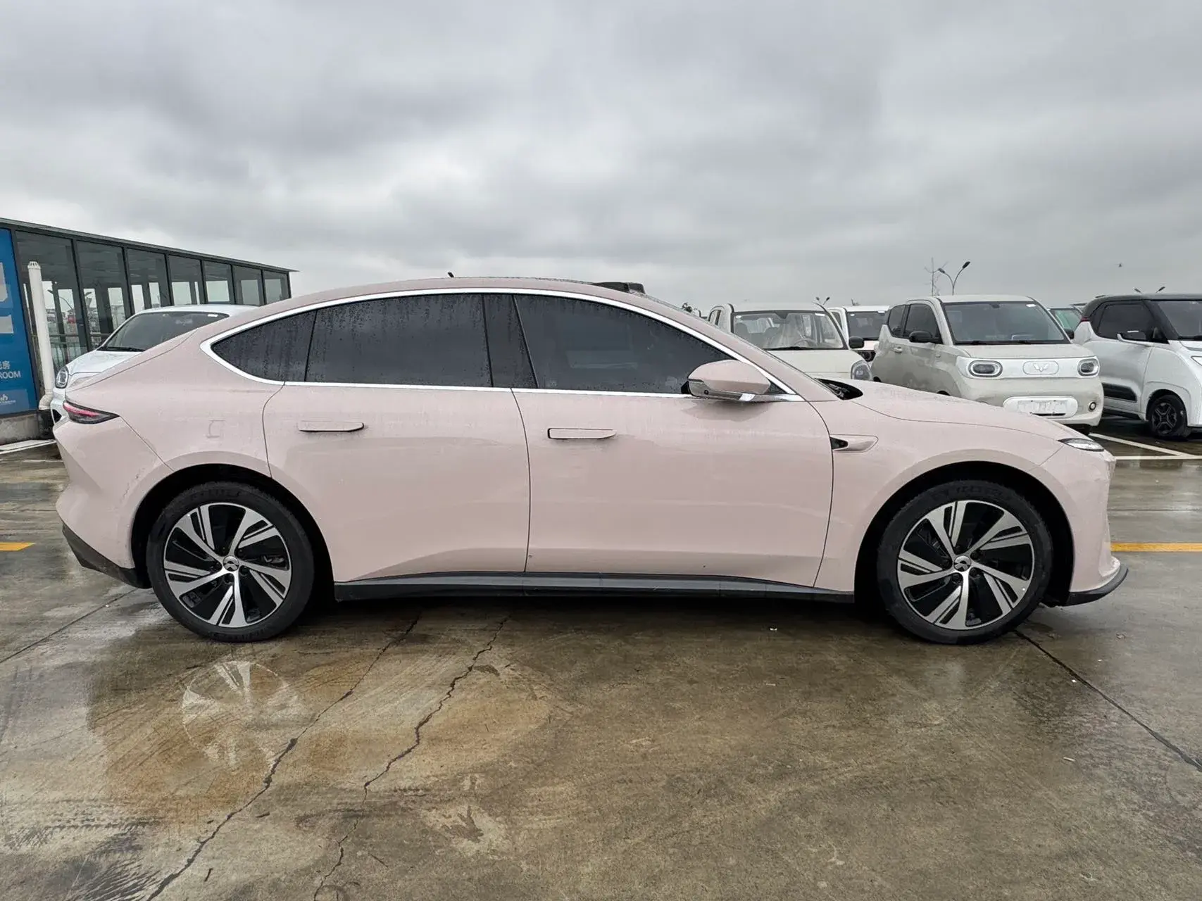 2024 NIO ET5 thumbnail 4