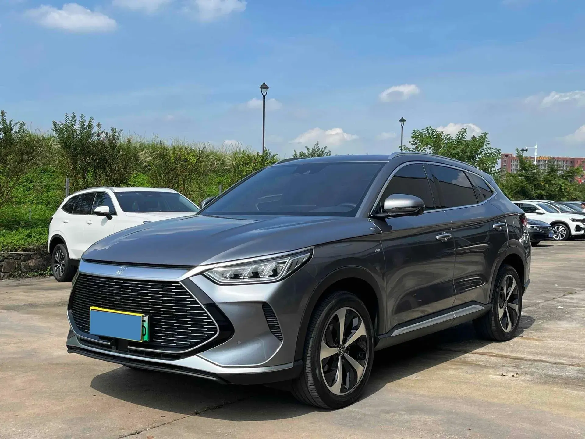 2021 BYD SONG view 1