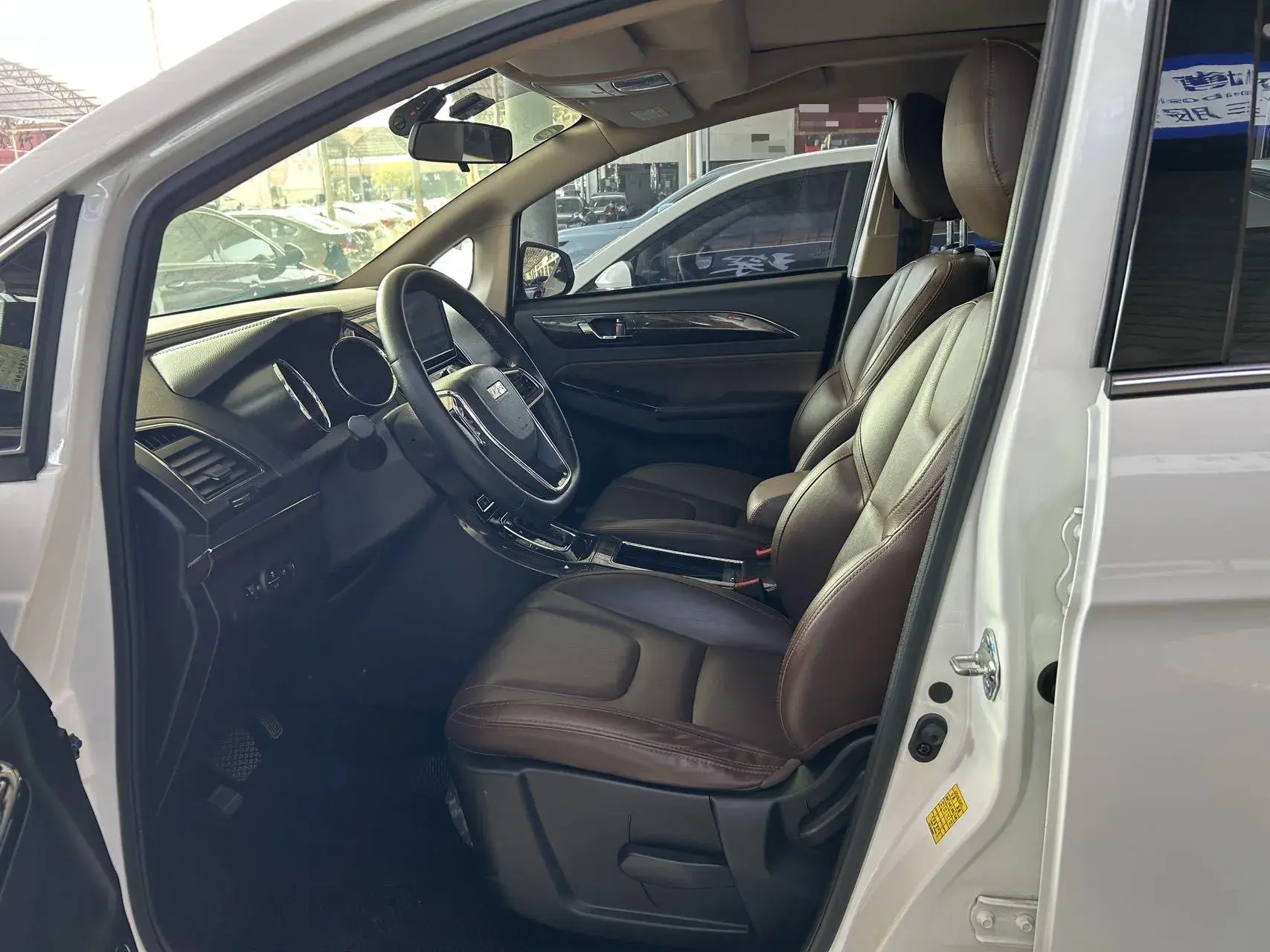 2017 LIFAN XUANLANG thumbnail 2