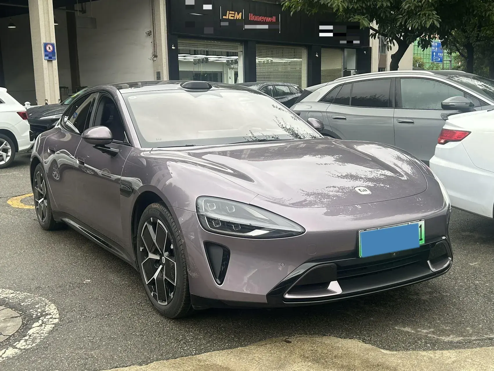 2024 MI SU7 thumbnail 3