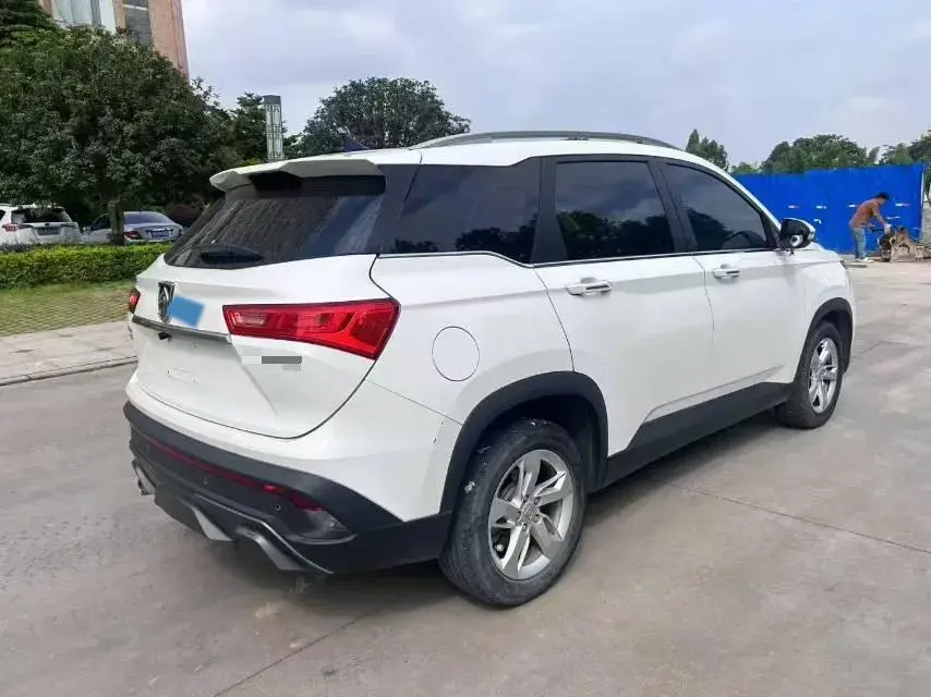 2019 BAOJUN 530 thumbnail 4