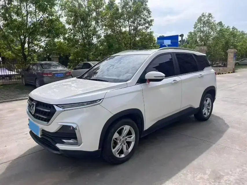 2019 BAOJUN 530 view 1