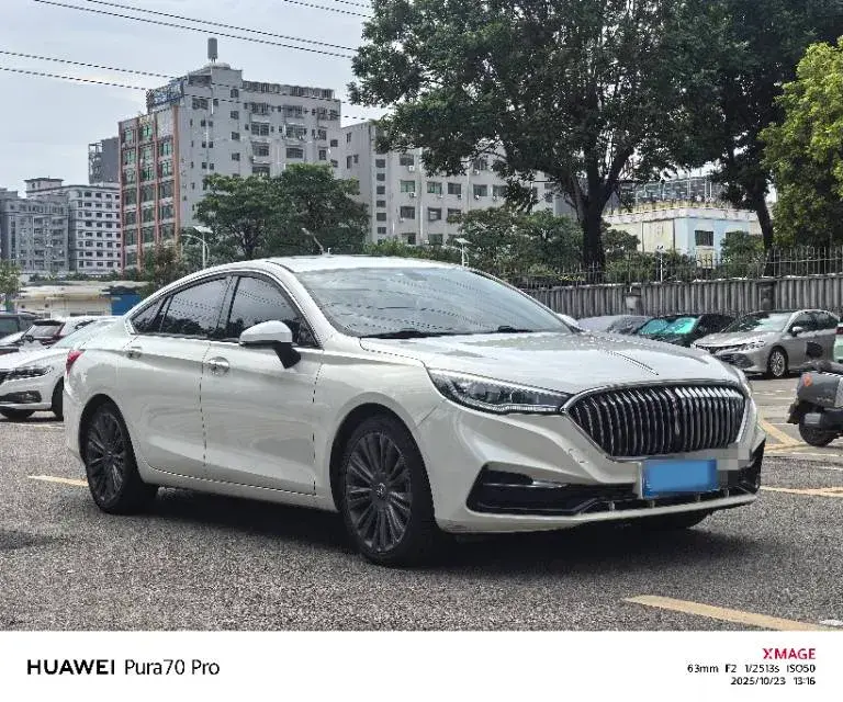 2020 HONGQI H5 thumbnail 3