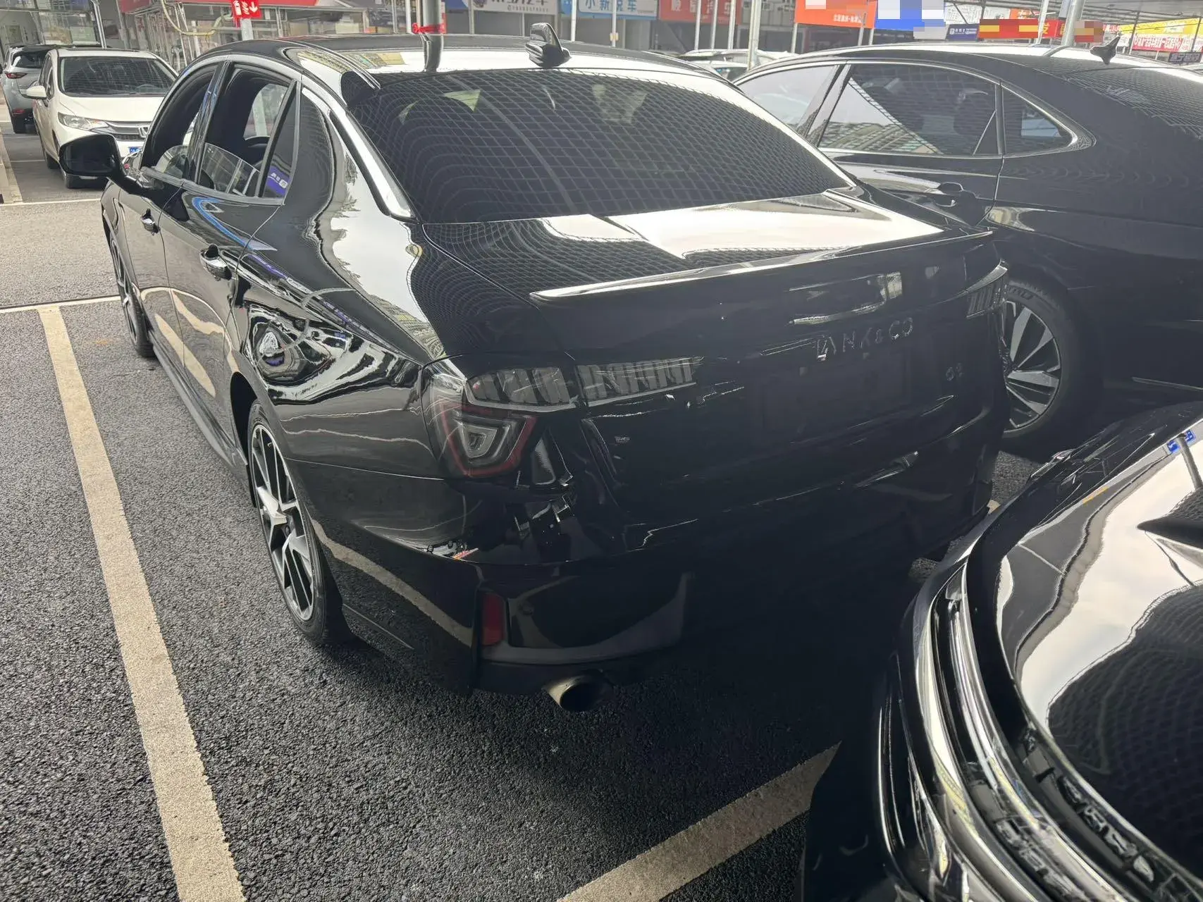 2018 LYNK&CO 03 thumbnail 4