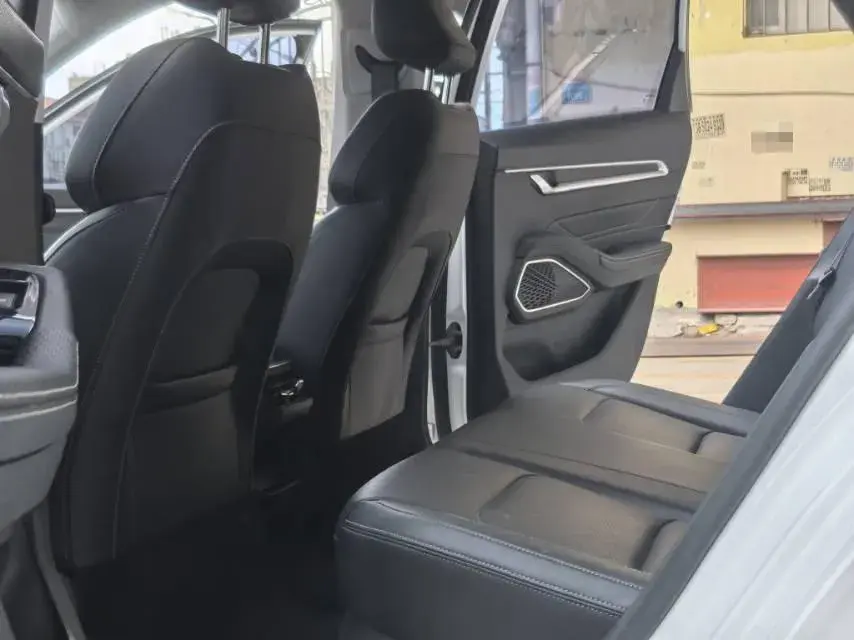 2022 GEELY EMGRAND thumbnail 4