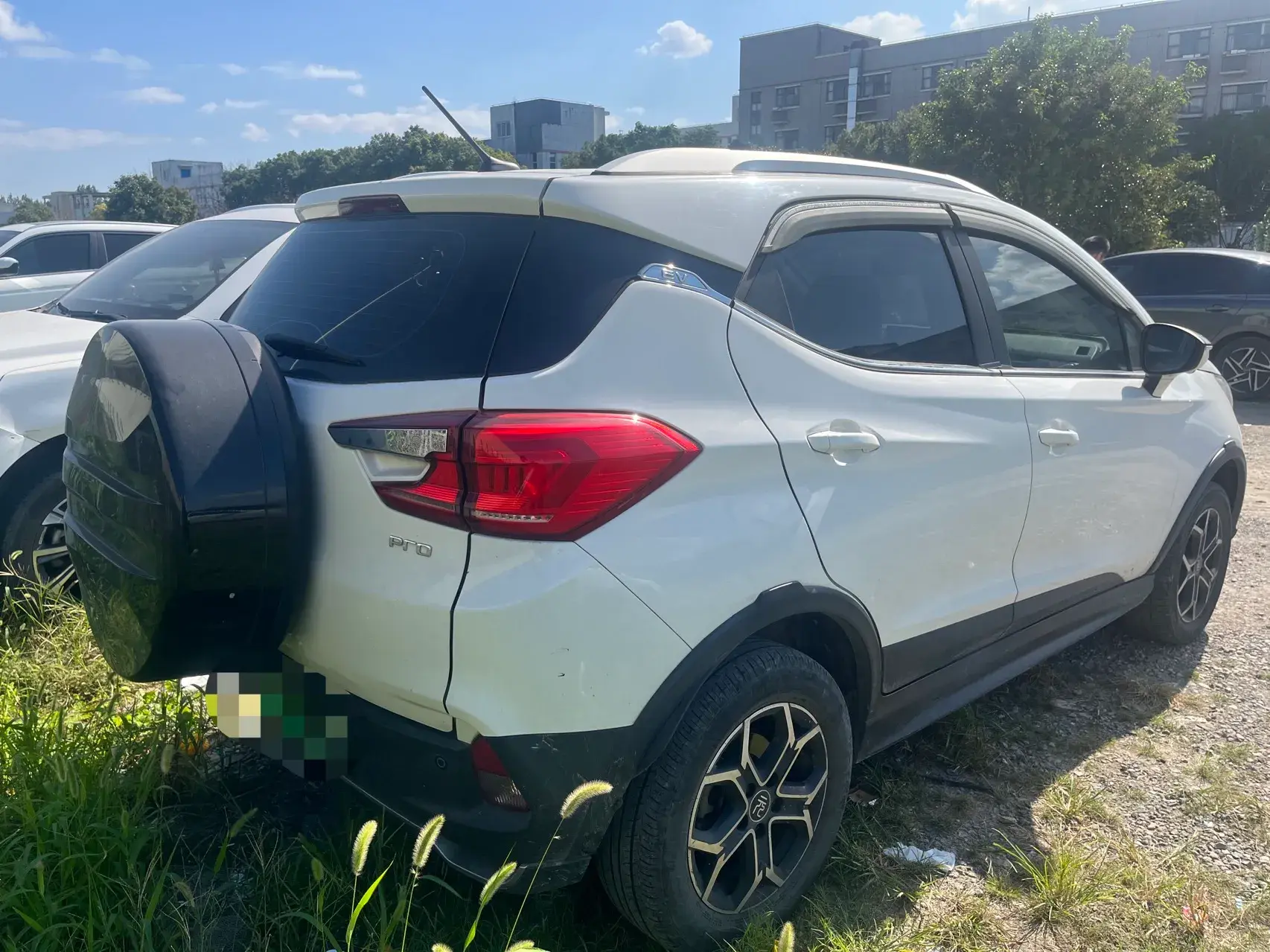 2021 BYD YUAN thumbnail 3