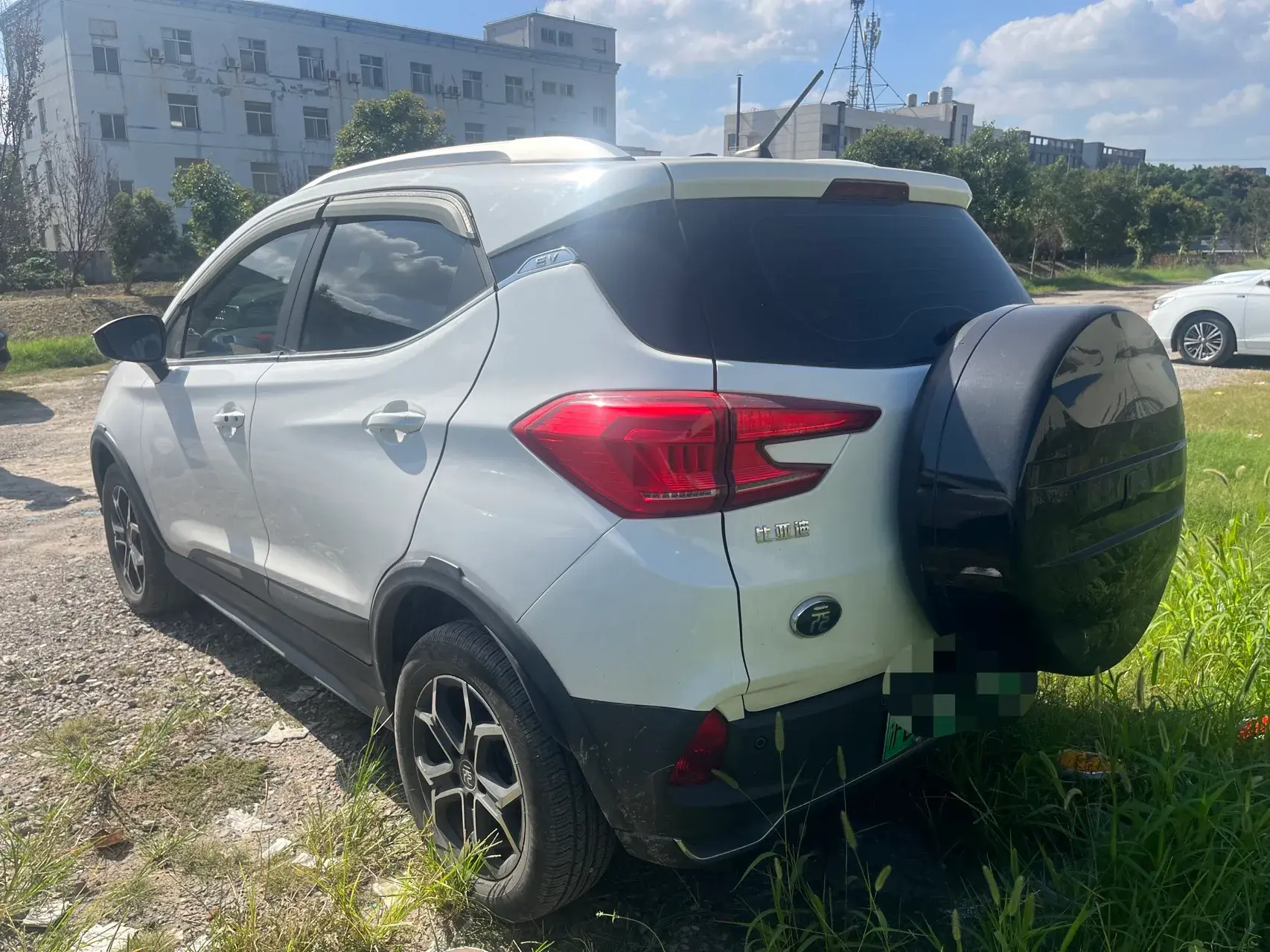 2021 BYD YUAN thumbnail 4