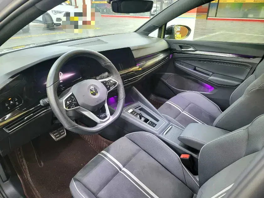 2023 VOLKSWAGEN GOLF thumbnail 4