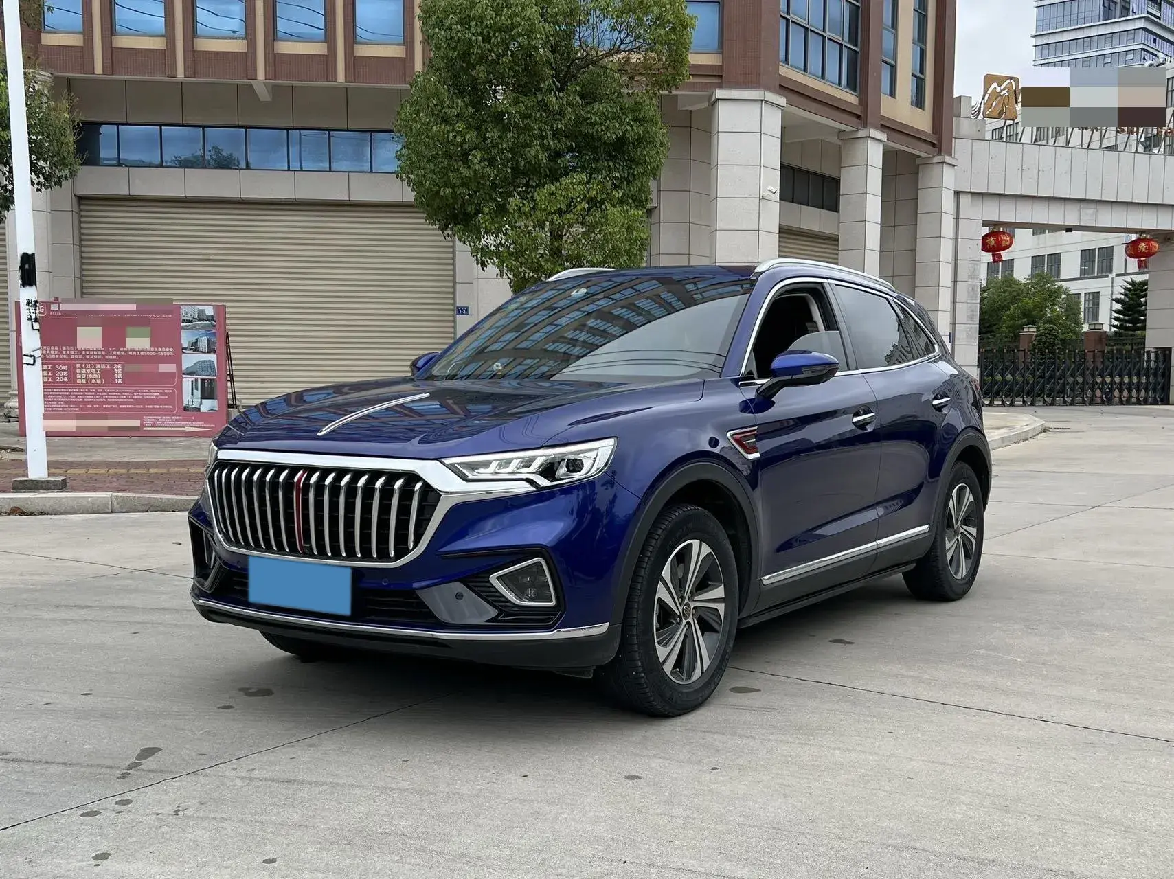 2019 HONGQI HS5 view 1
