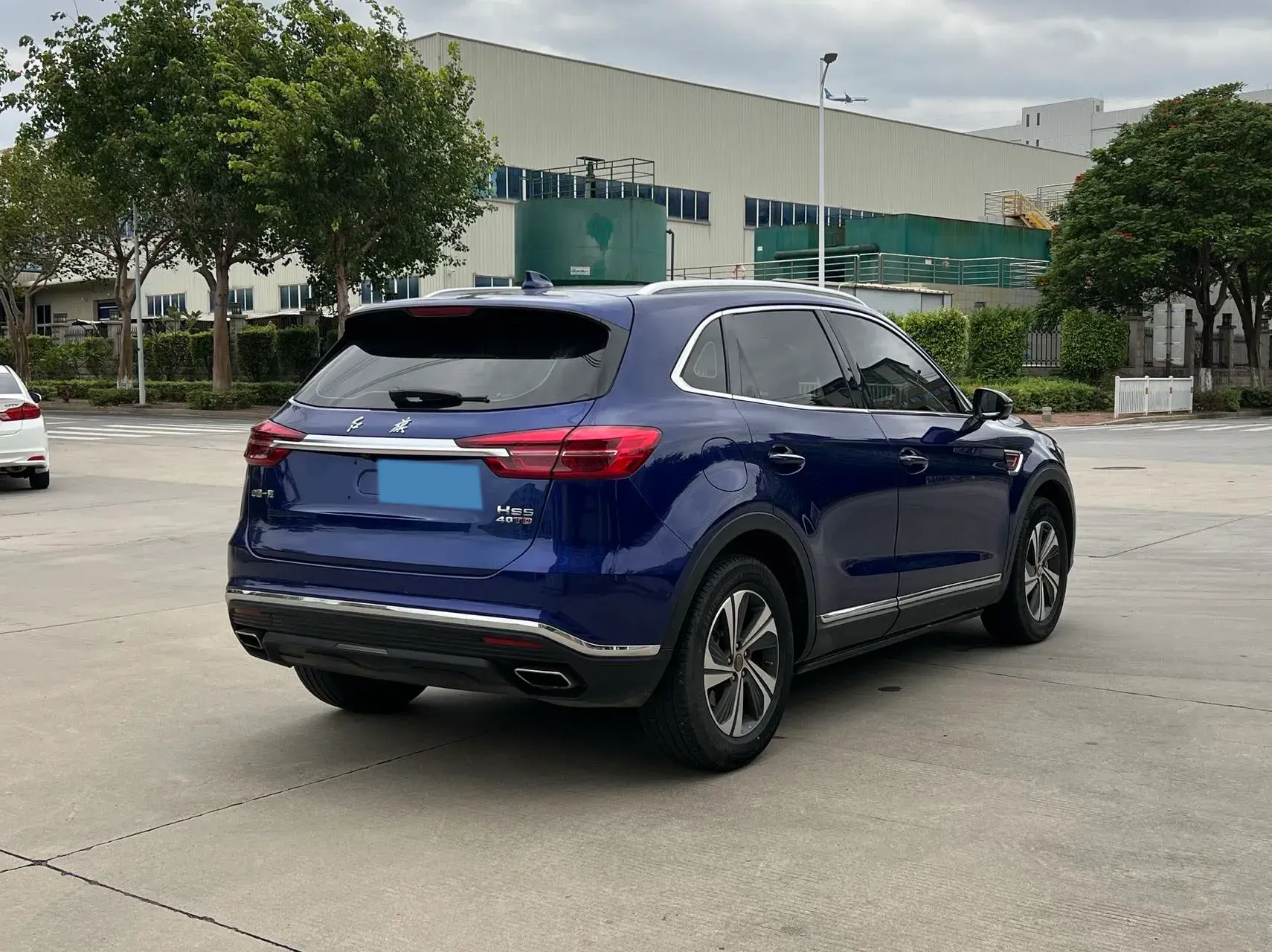 2019 HONGQI HS5 thumbnail 4