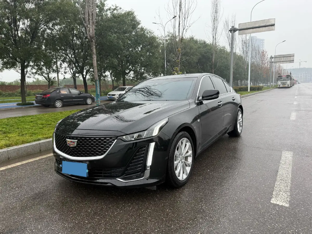 2023 Cadillac CT5 2.0T 237HP L4 10AT