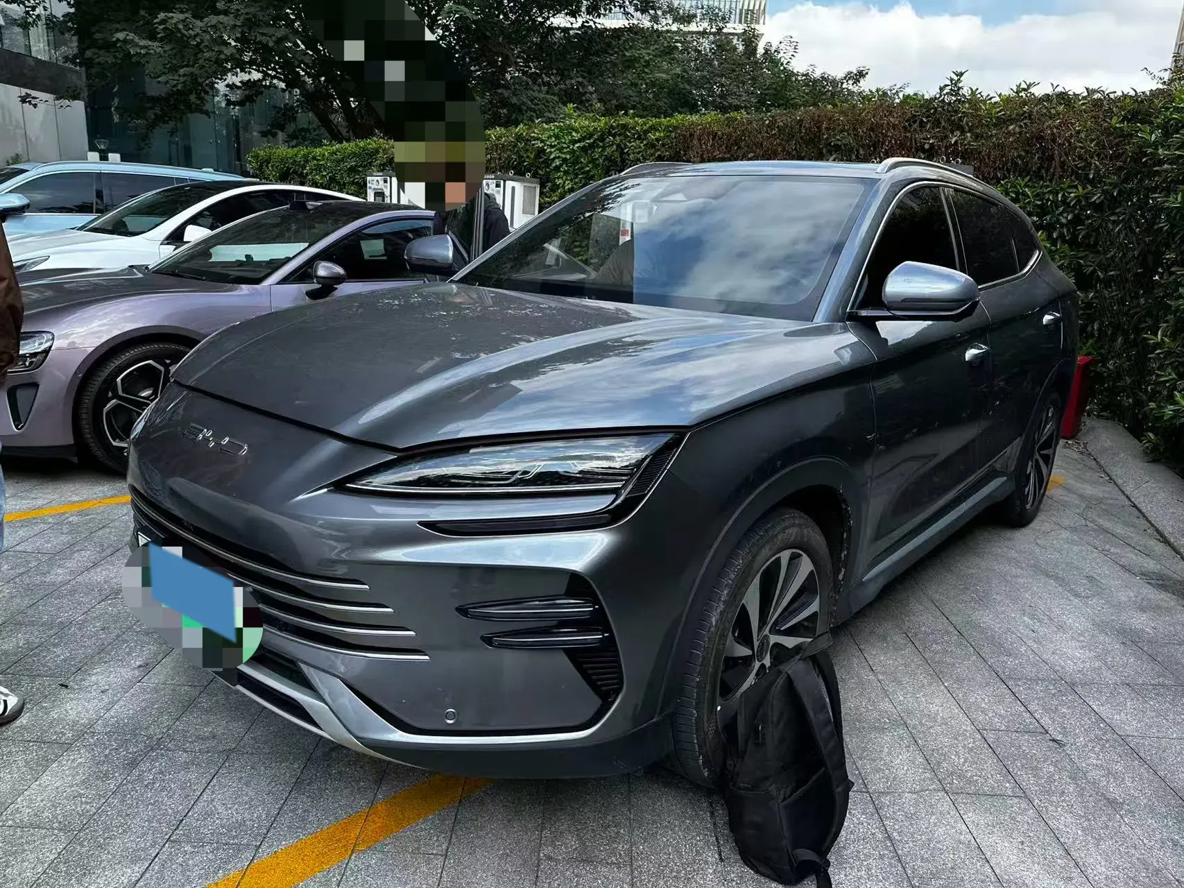 2023 BYD SONG view 1