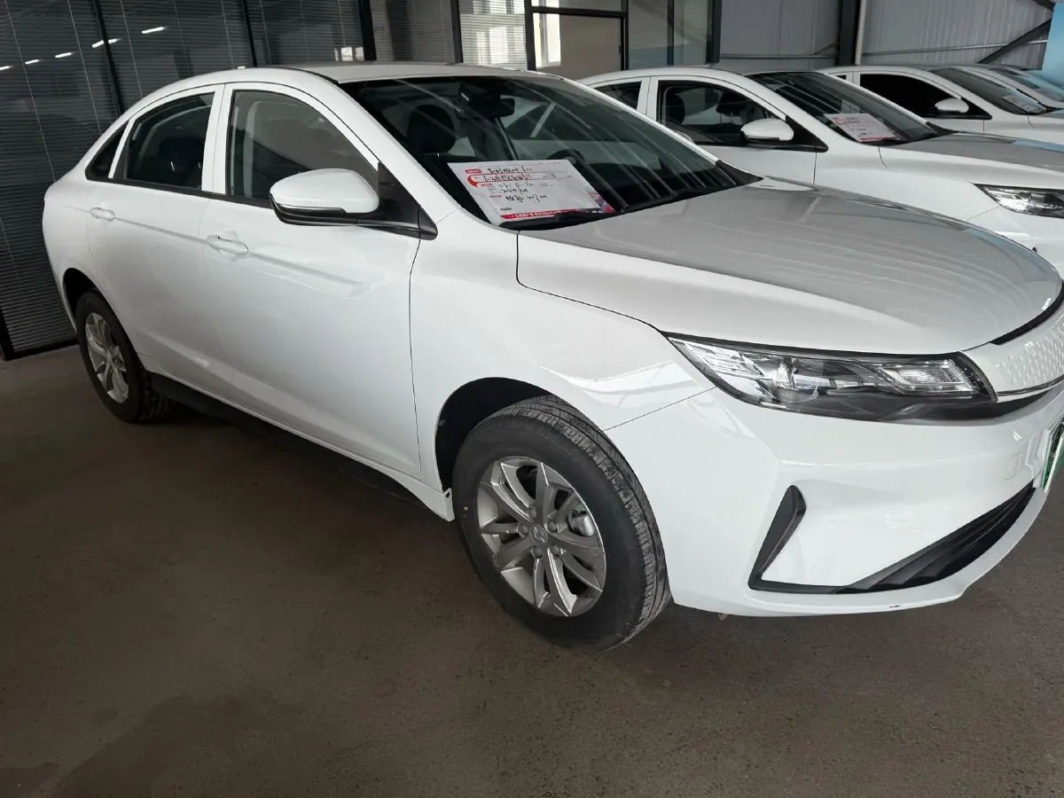 2022 Livan Maple 60s BEV 52.56KWH,autocango,china used car exporter,china ev exporter,chinese used car exporter,chinese used ev exporter