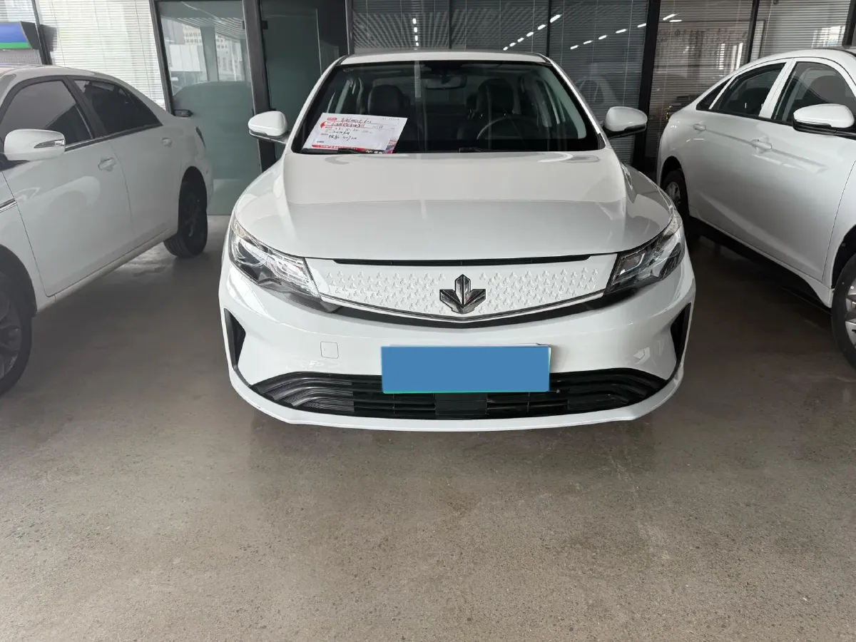 2022 Livan Maple 60s BEV 52.56KWH,autocango,china used car exporter,china ev exporter,chinese used car exporter,chinese used ev exporter