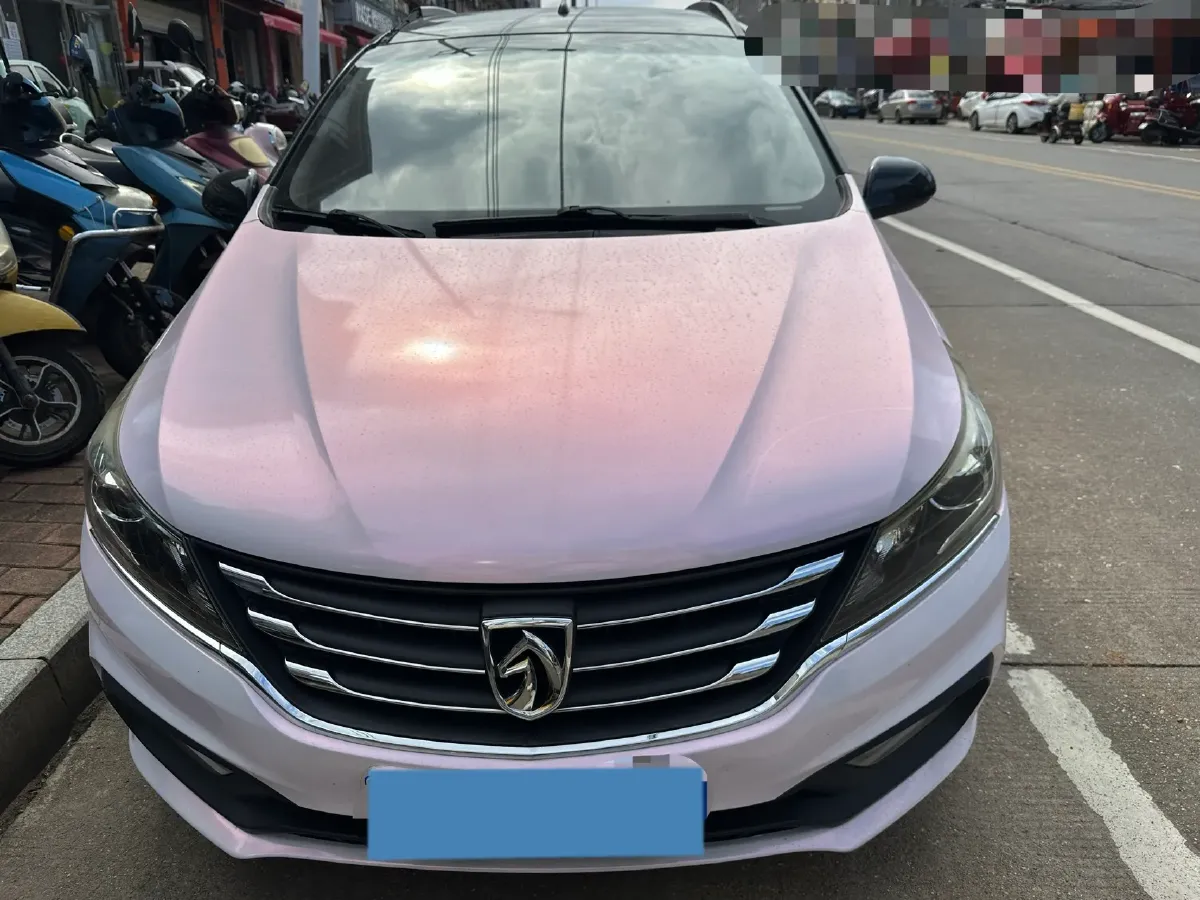 2017 BaoJun 310W 1.5L 112HP L4 6MT,autocango,china used car exporter,china ev exporter,chinese used car exporter,chinese used ev exporter