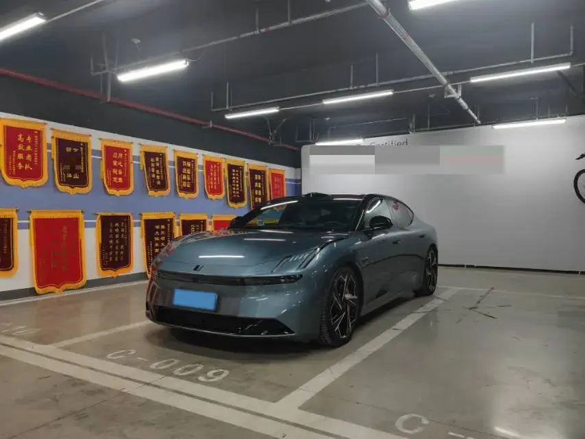 2025 LYNK&CO Z10 BEV 95KWH