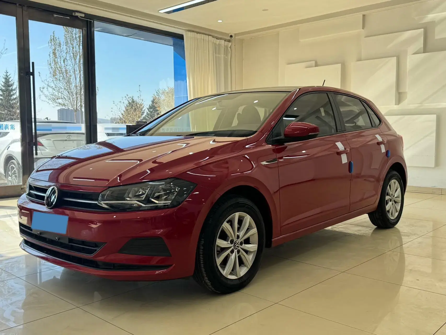 2021 VOLKSWAGEN POLO view 1