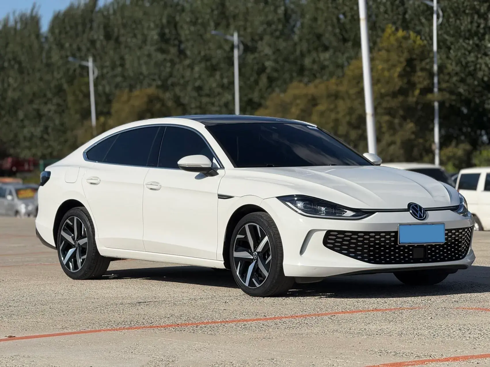 2022 VOLKSWAGEN LAMANDO thumbnail 3